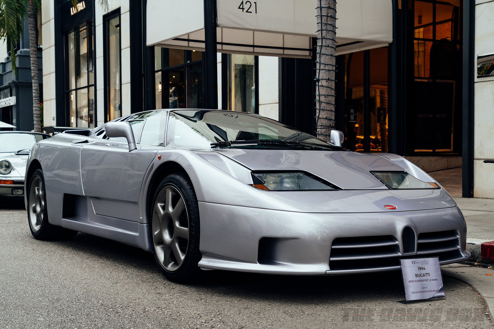 Supercar Party on Rodeo Drive 