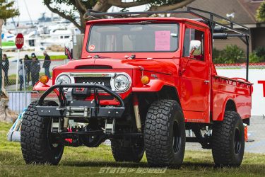 red land rover