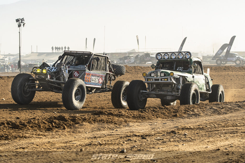 2 desert racers go head to head at King of the Hammers 2022