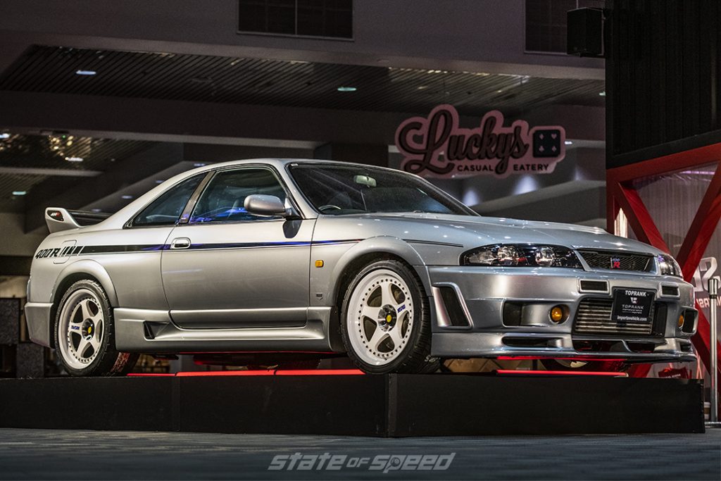 silver nissan skyline GT-R R33 400R at SEMA 2021