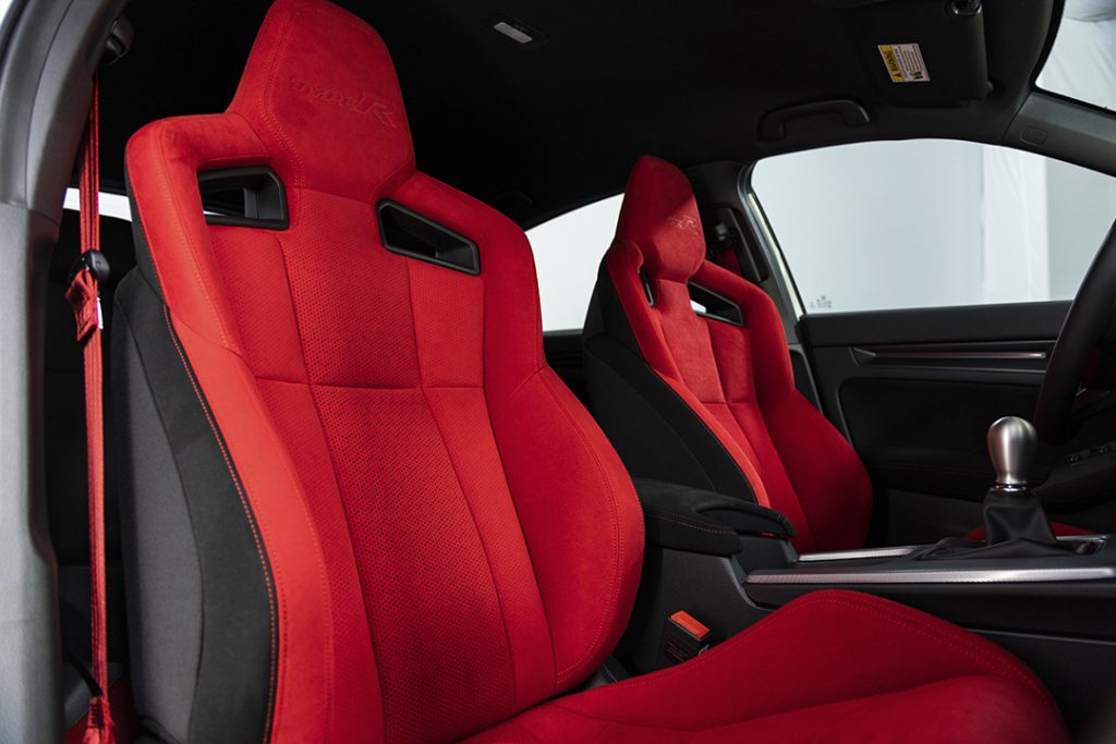 red seats of 2023 Honda Civic Type R